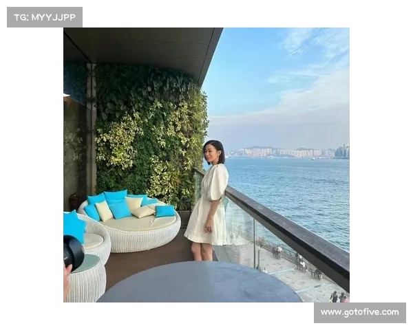佘诗曼香港豪宅曝光:几十平方的奢华生活引发热议(佘诗曼在香港的豪宅位于哪) 佘诗曼香港豪宅曝光:几十平方的奢华生活引发热议(佘诗曼在香港的豪宅位于哪)